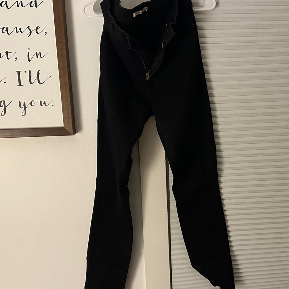 Levi's Black High Rise Women's Jeans